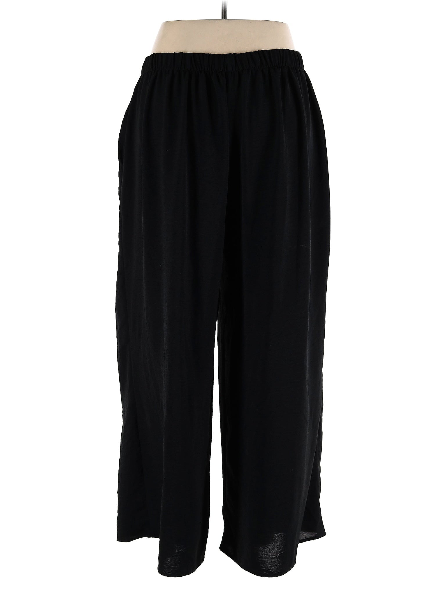 2 size - XL W (Estimated) W
