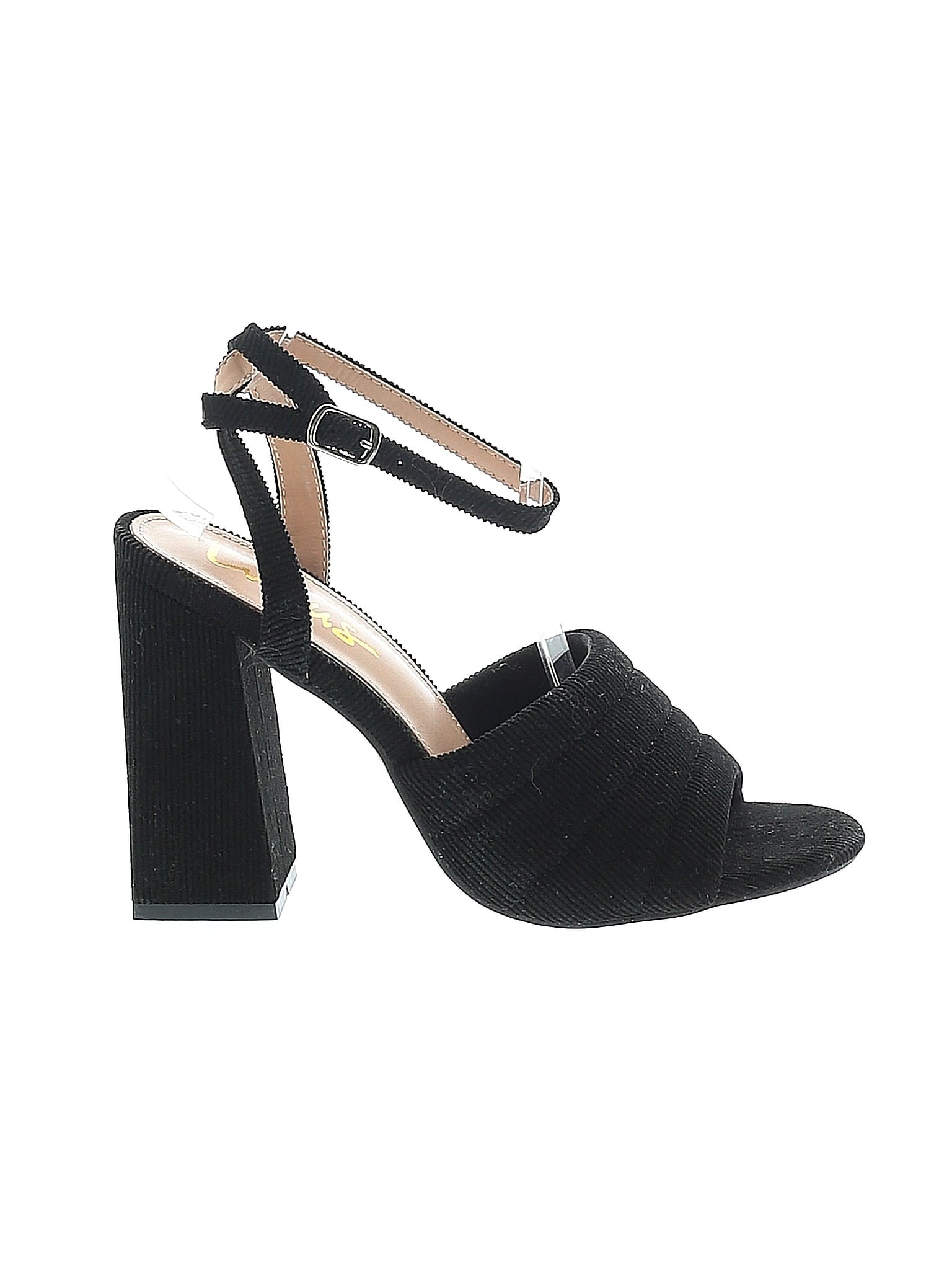 1 shoe size - 9