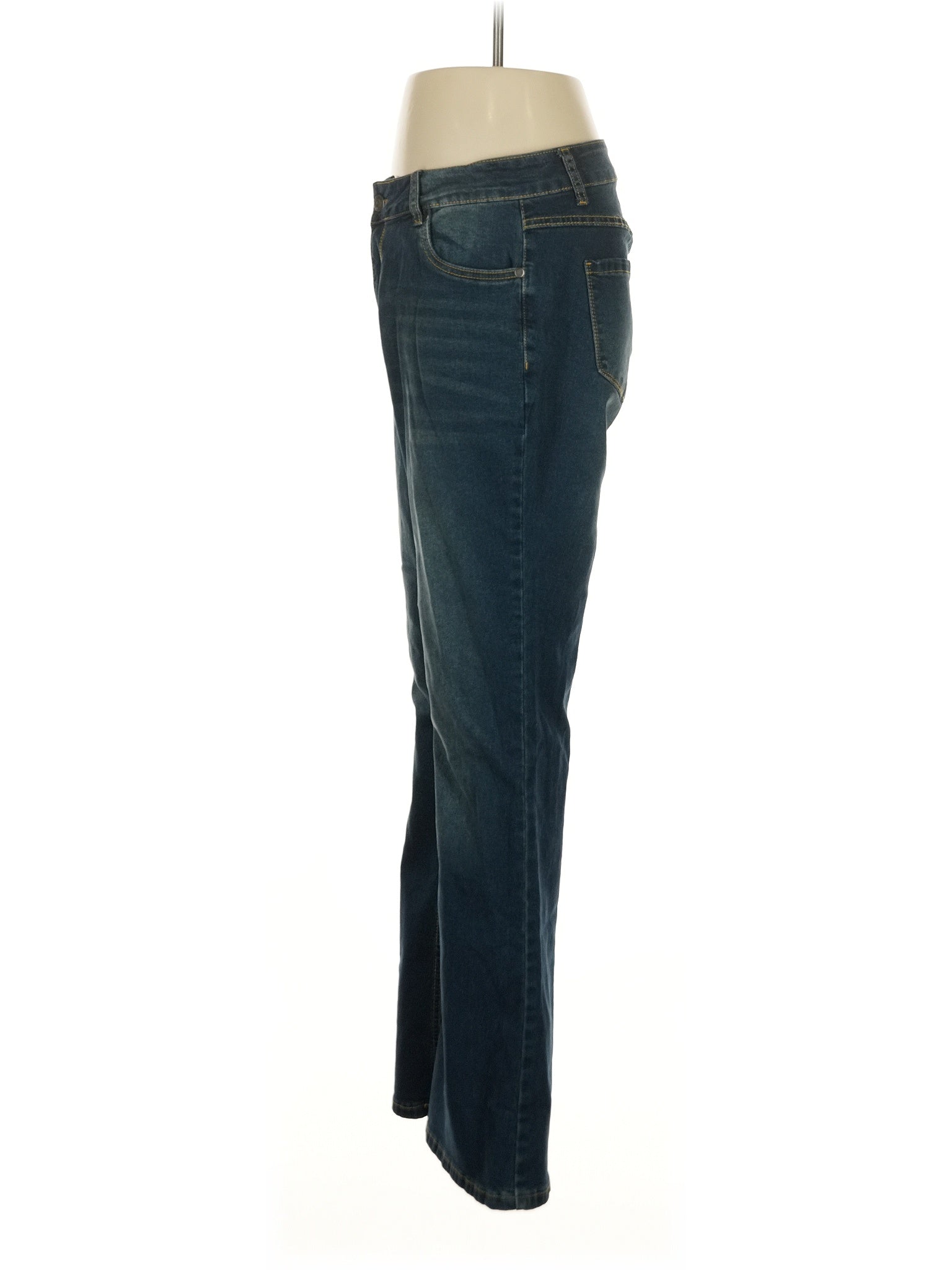 4 size - 12 (UK)