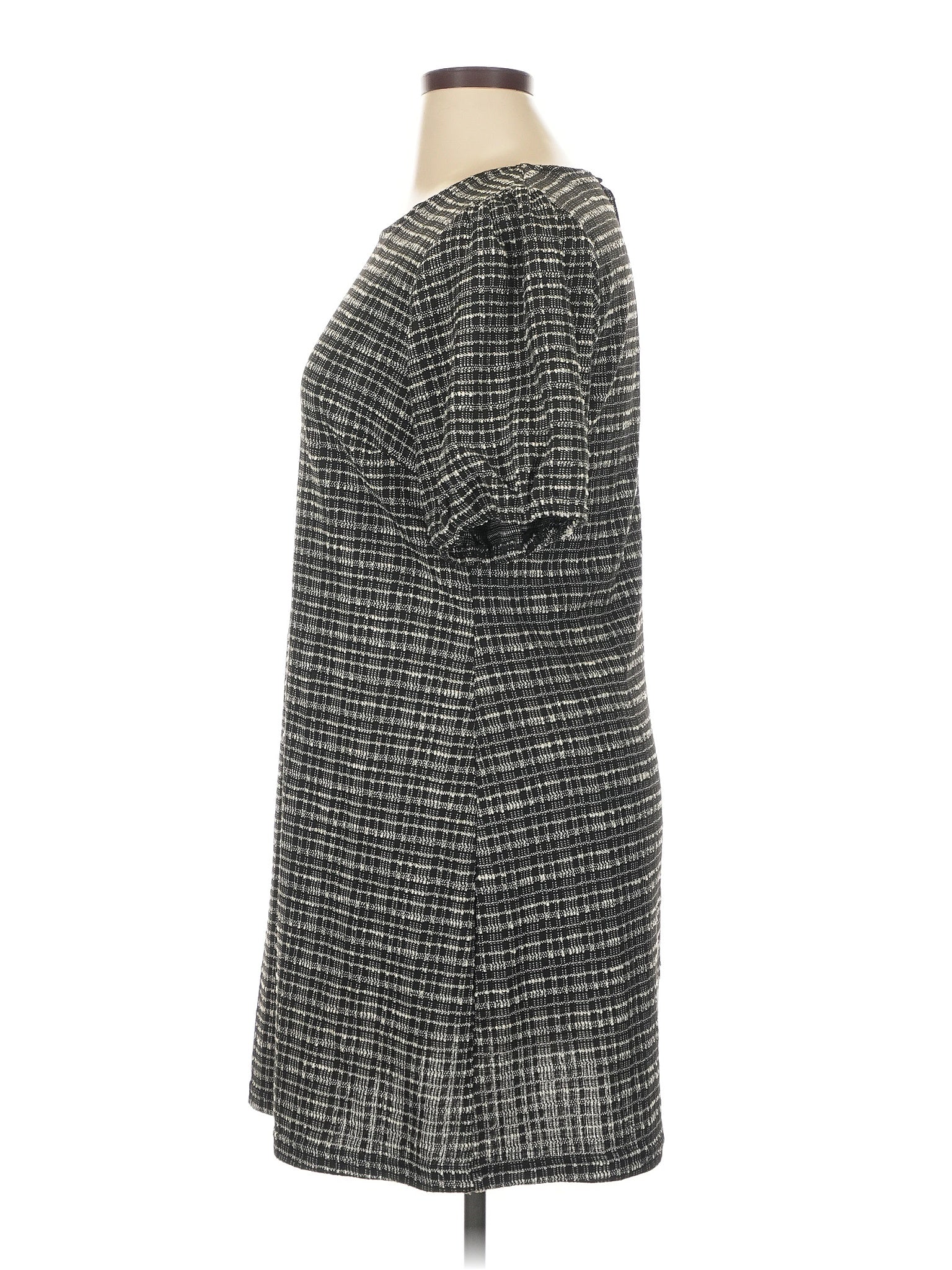 4 size - 14 W