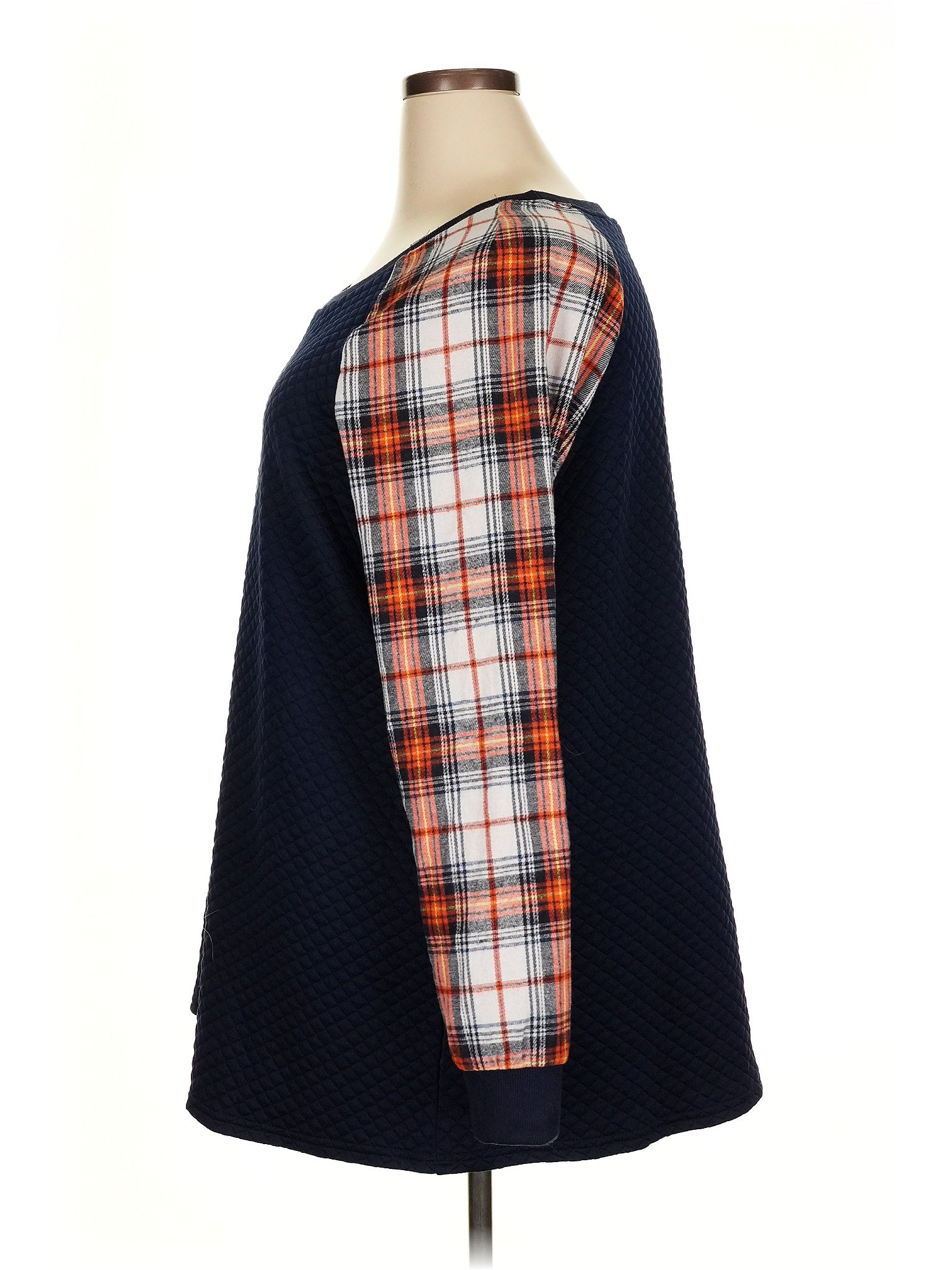 4 size - 22 W