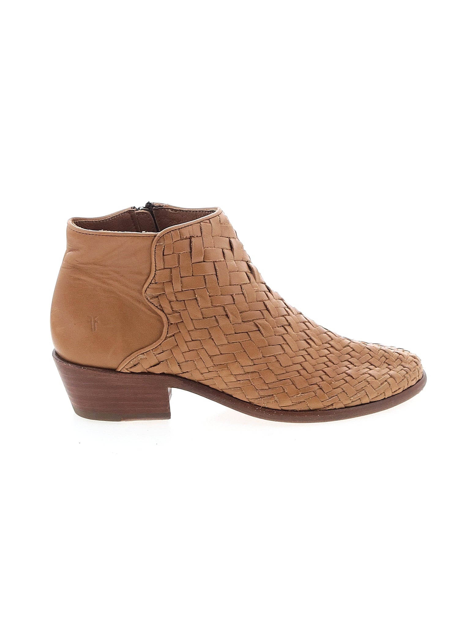 1 shoe size - 8