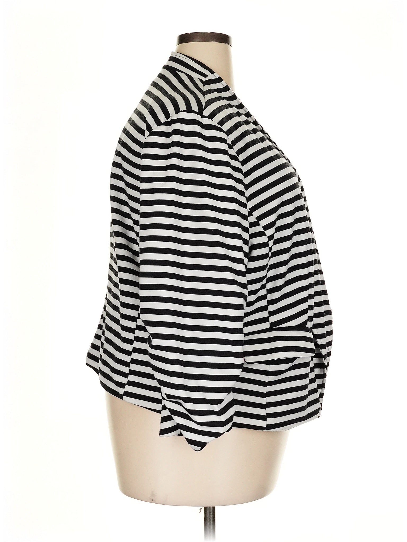 3 size - 24 W