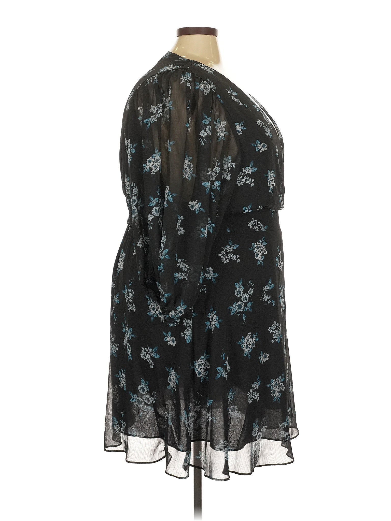 3 size - 22 W