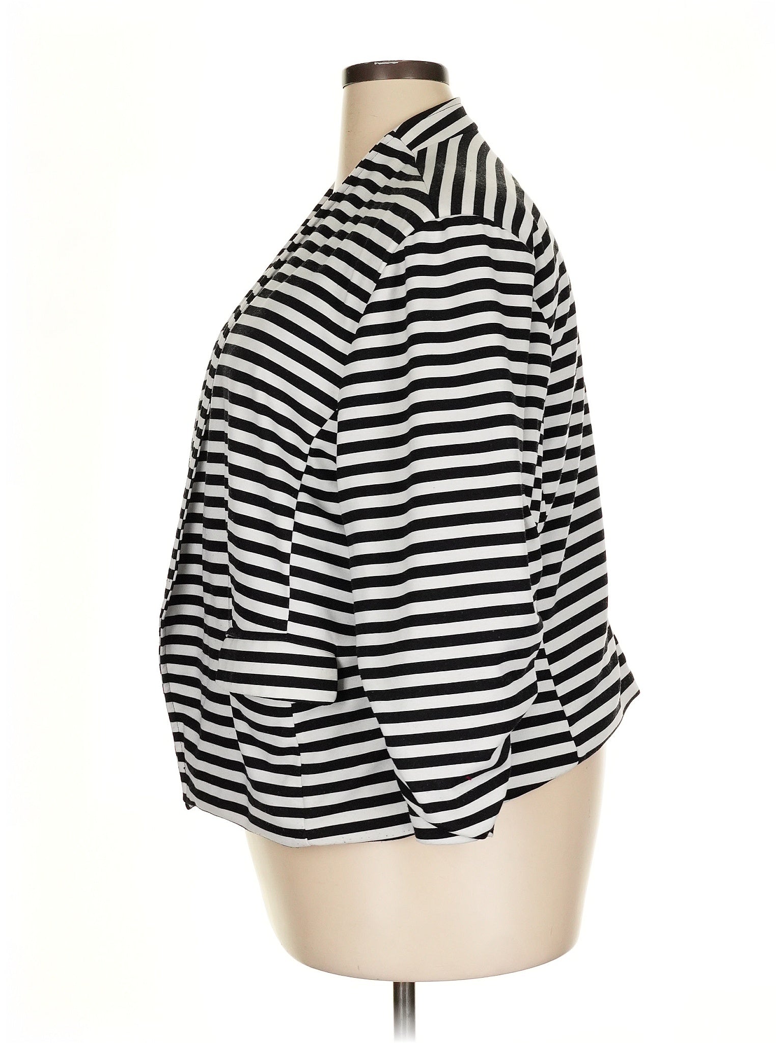 4 size - 24 W