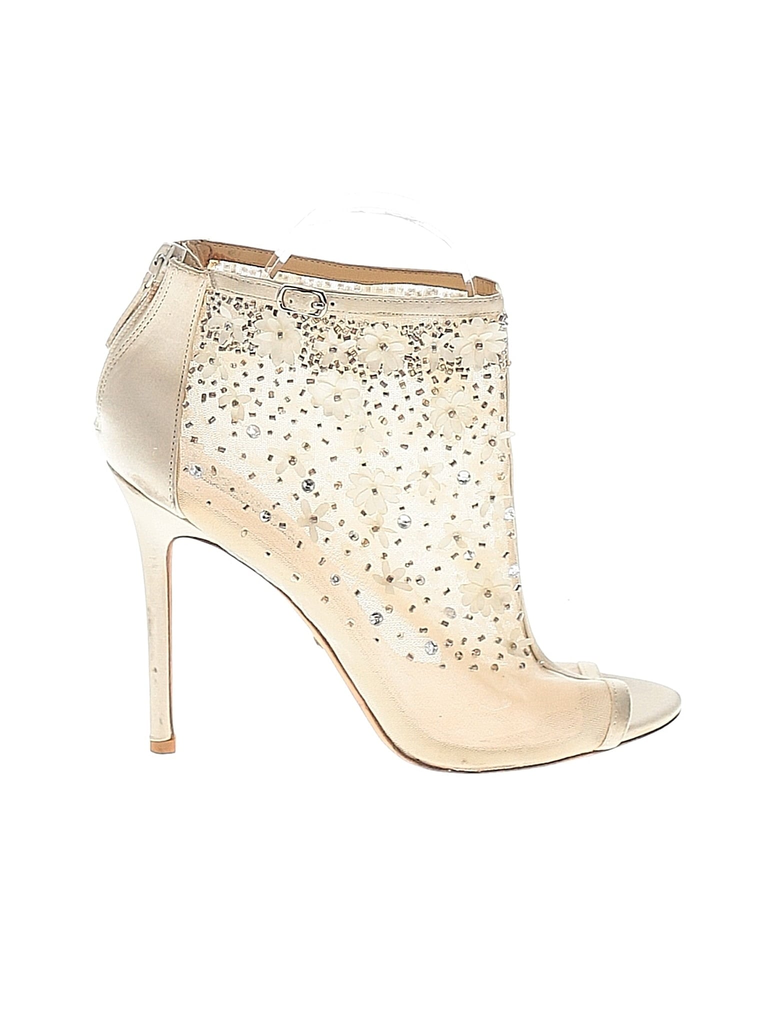 1 shoe size - 8