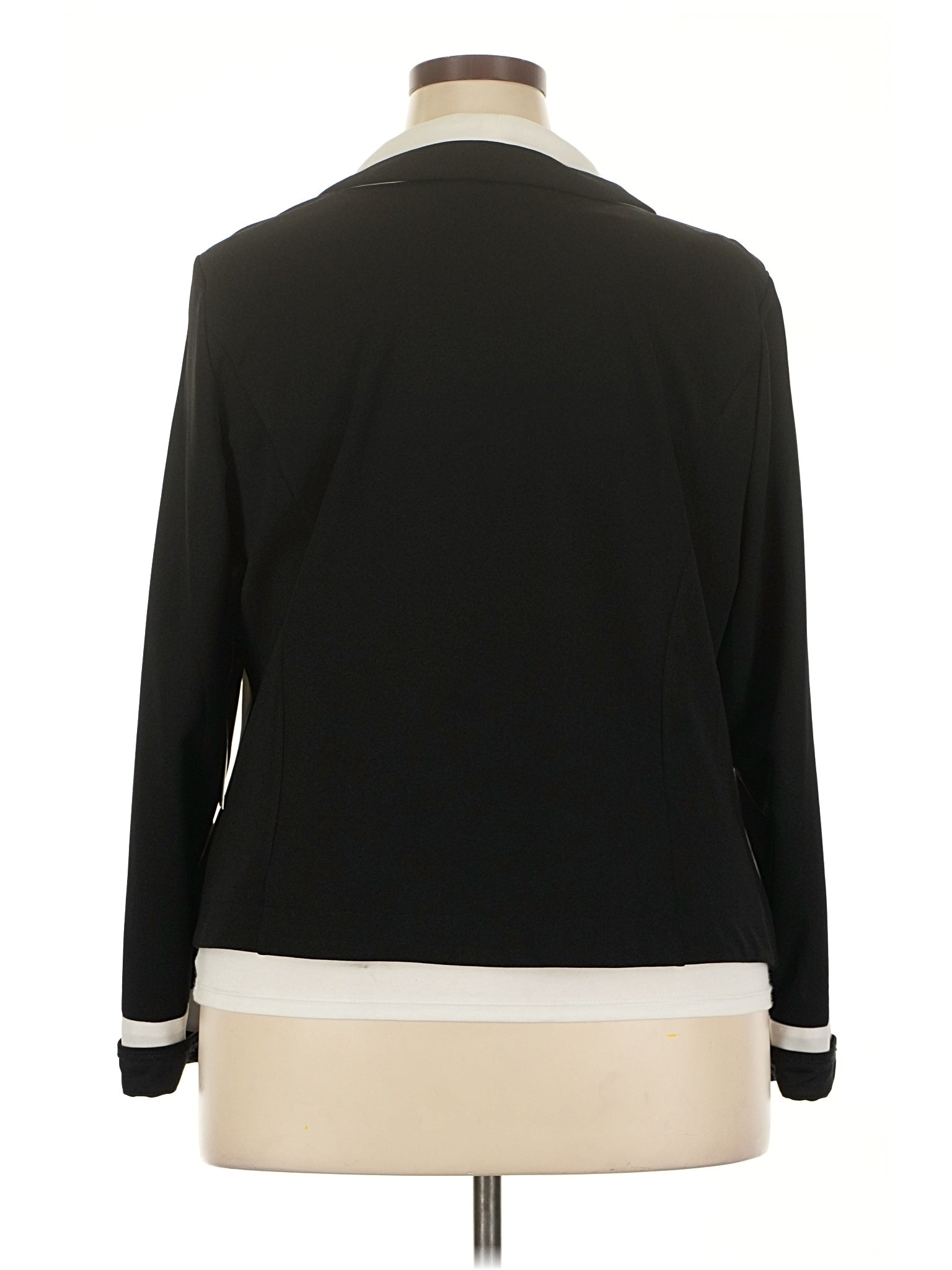 2 size - 3X W (3) W