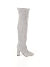 1 shoe size - 8