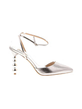 1 shoe size - 8 1/2