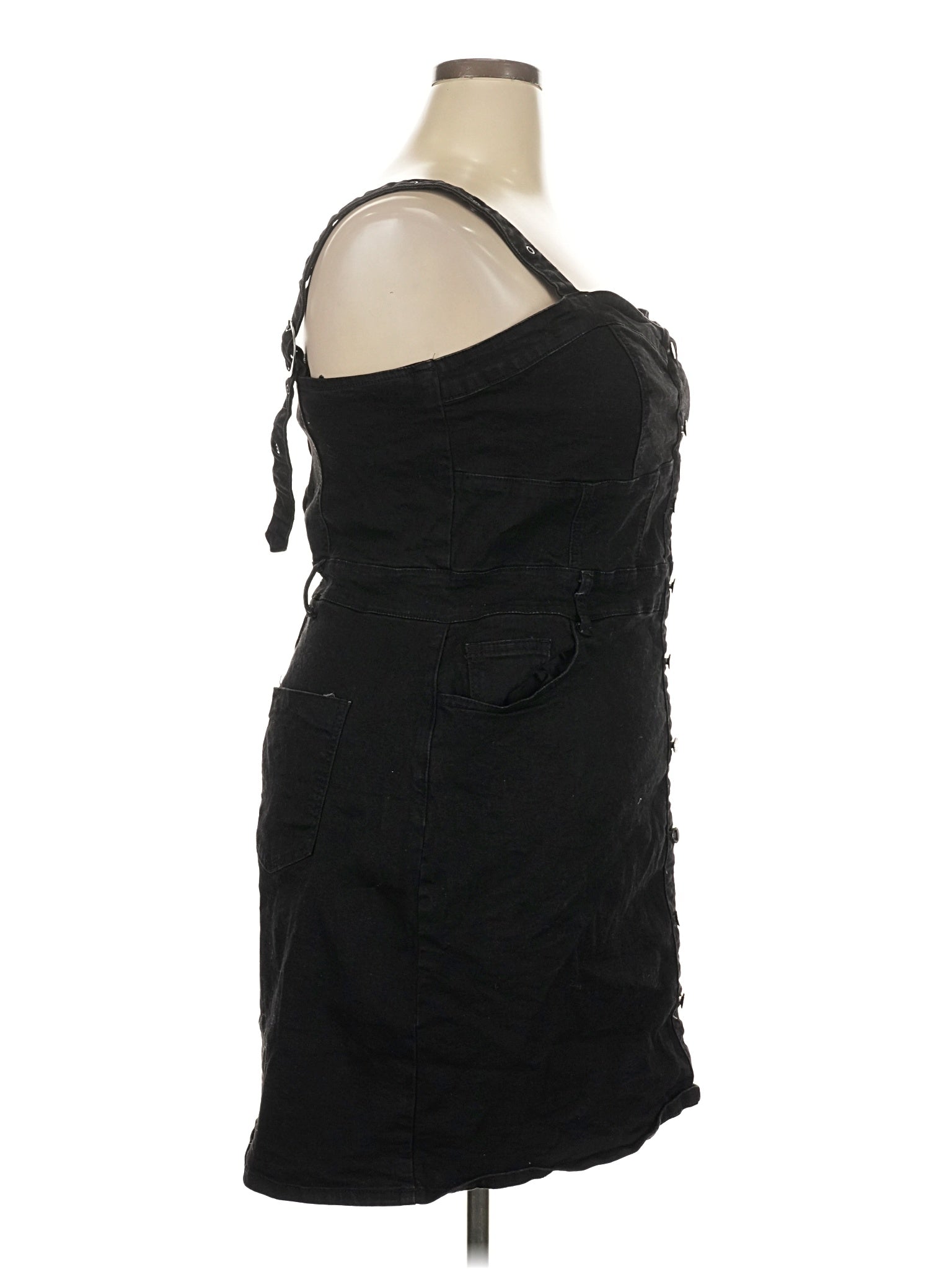 3 size - 18 W (M) W