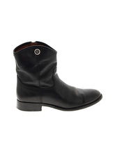 1 shoe size - 7