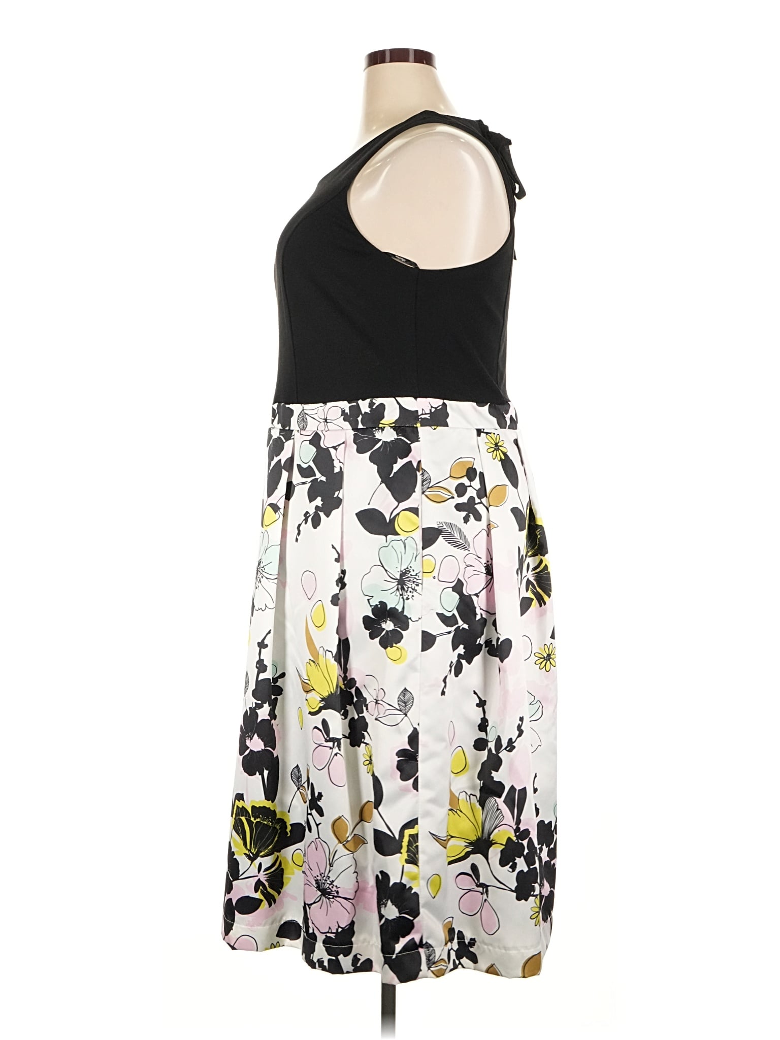4 size - 20 W (L) W