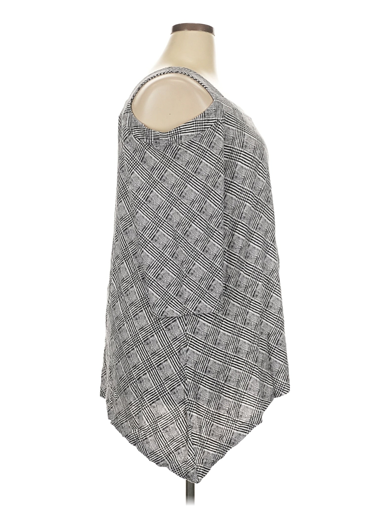 3 size - 22 W