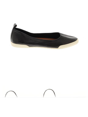 1 shoe size - 7 1/2