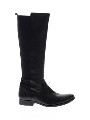 1 shoe size - 8