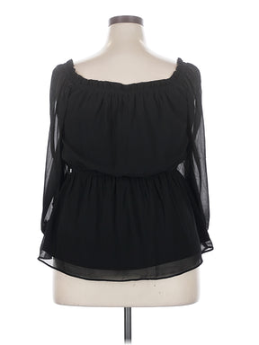 2 size - 18 W (M) W