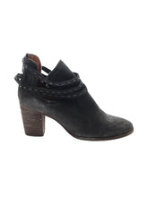 1 shoe size - 6 1/2