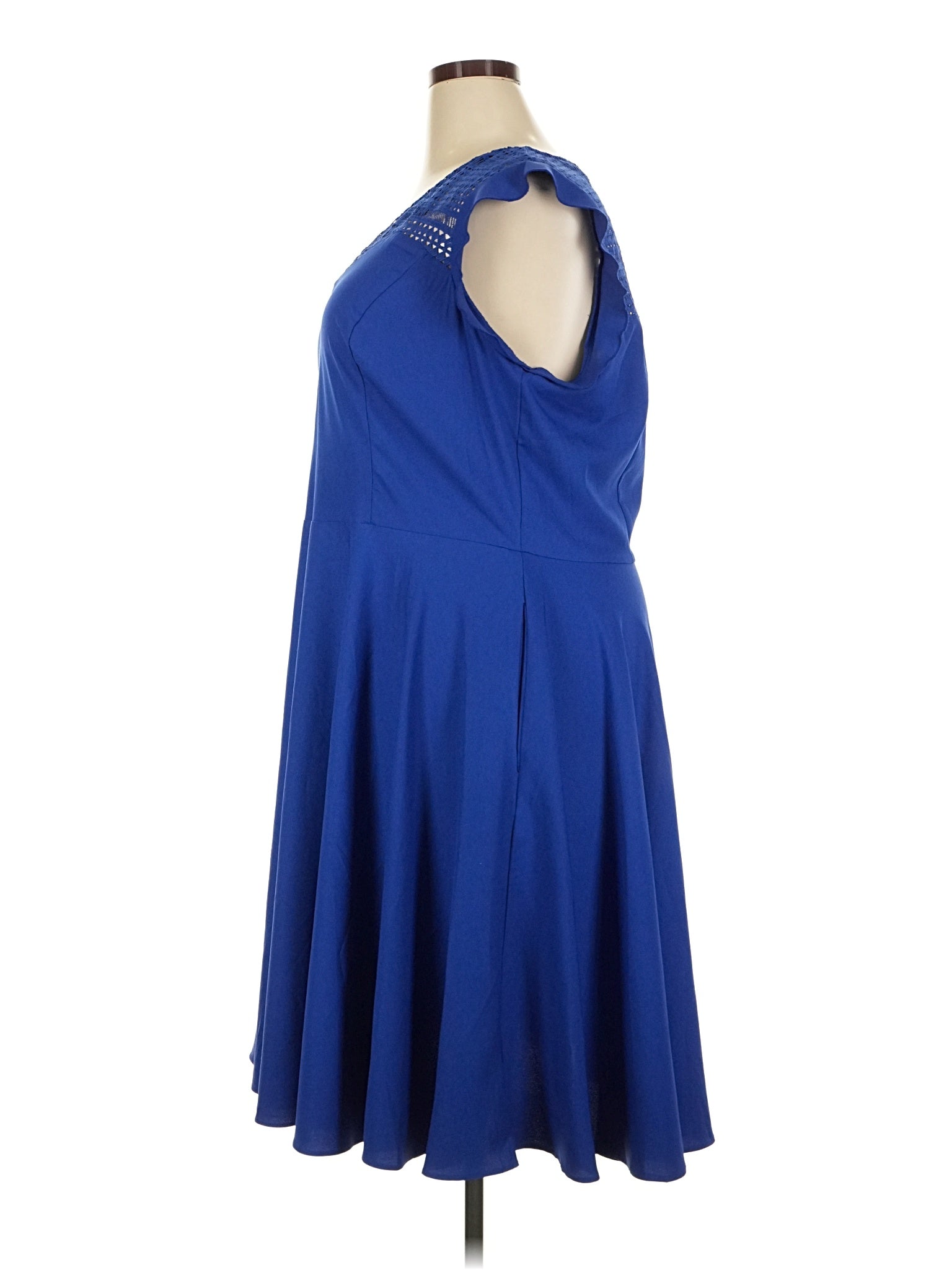 4 size - 18 W (M) W