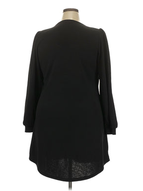 2 size - 18 W (M) W