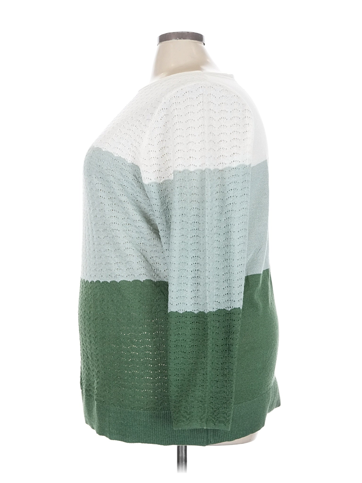 4 size - 22 W