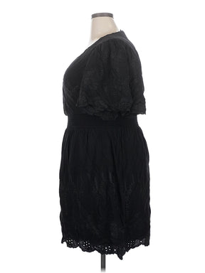 4 size - 18 W (M) W