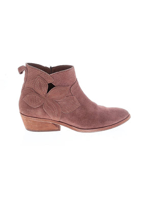 1 shoe size - 8 1/2
