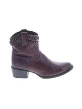 1 shoe size - 6 1/2