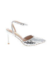 1 shoe size - 7