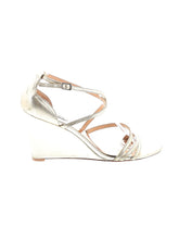1 shoe size - 9