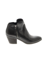 1 shoe size - 7