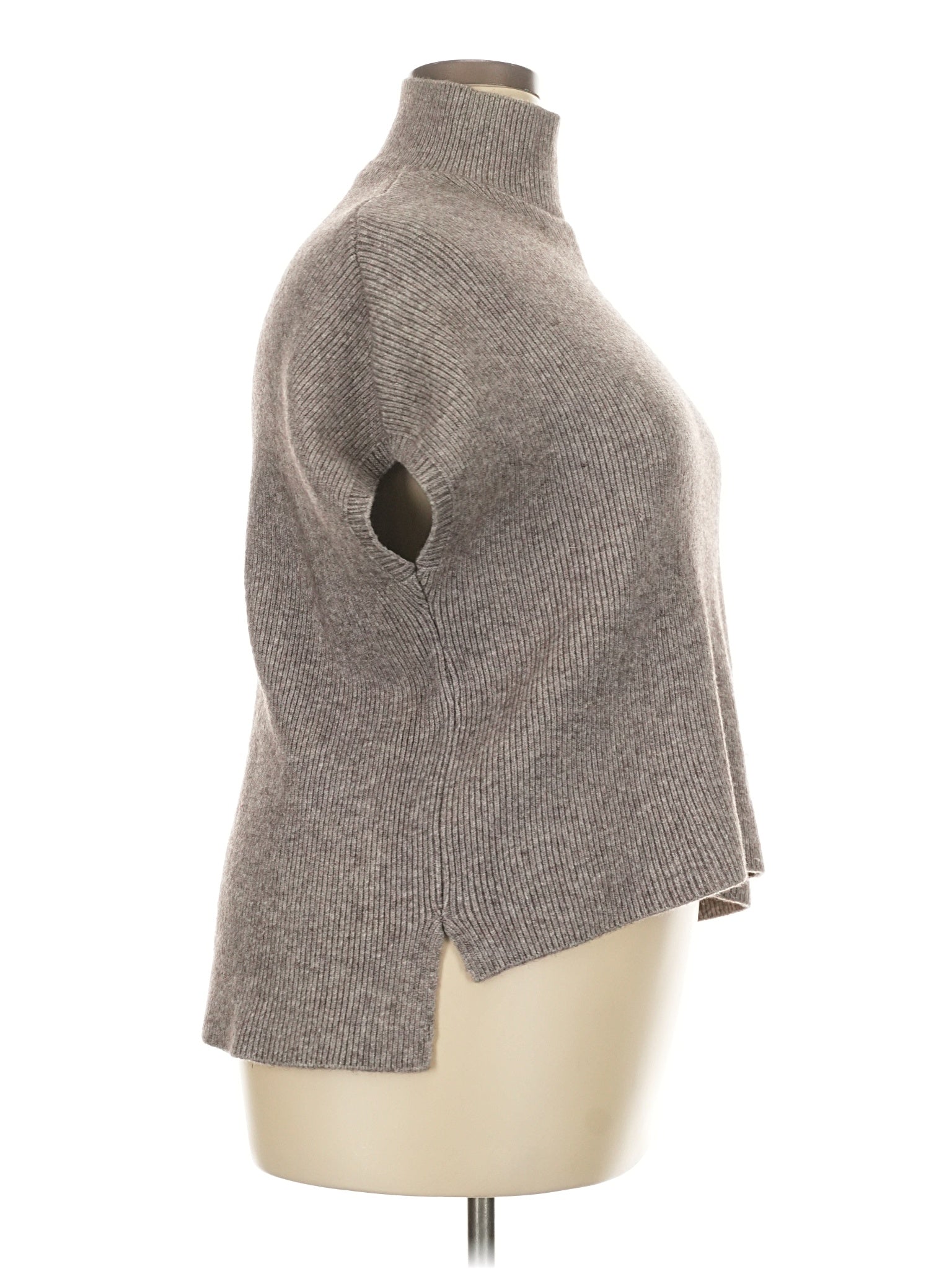 3 size - 2X (Estimated) W