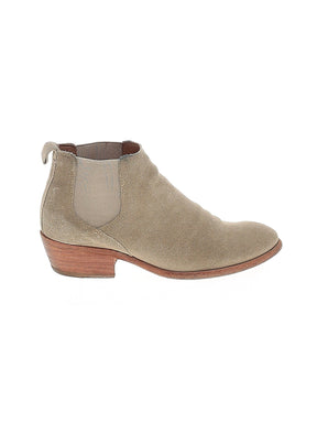 1 shoe size - 7 1/2