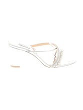 1 shoe size - 8