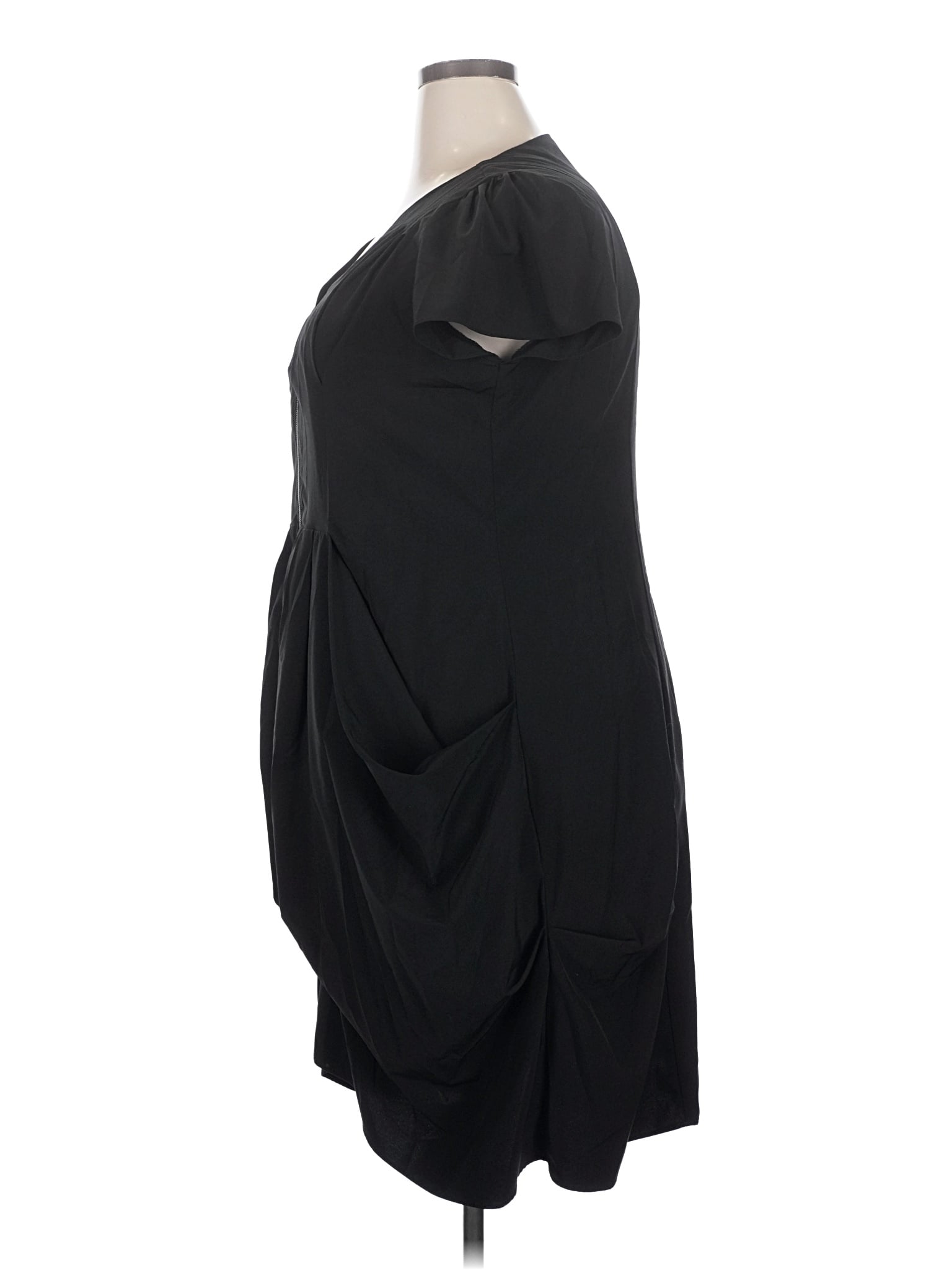 4 size - 18 W (M) W