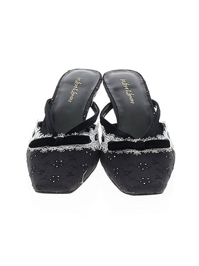 2 shoe size - 39 (EU)
