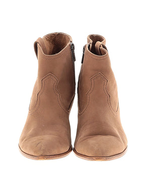 2 shoe size - 9