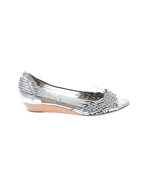 1 shoe size - 6