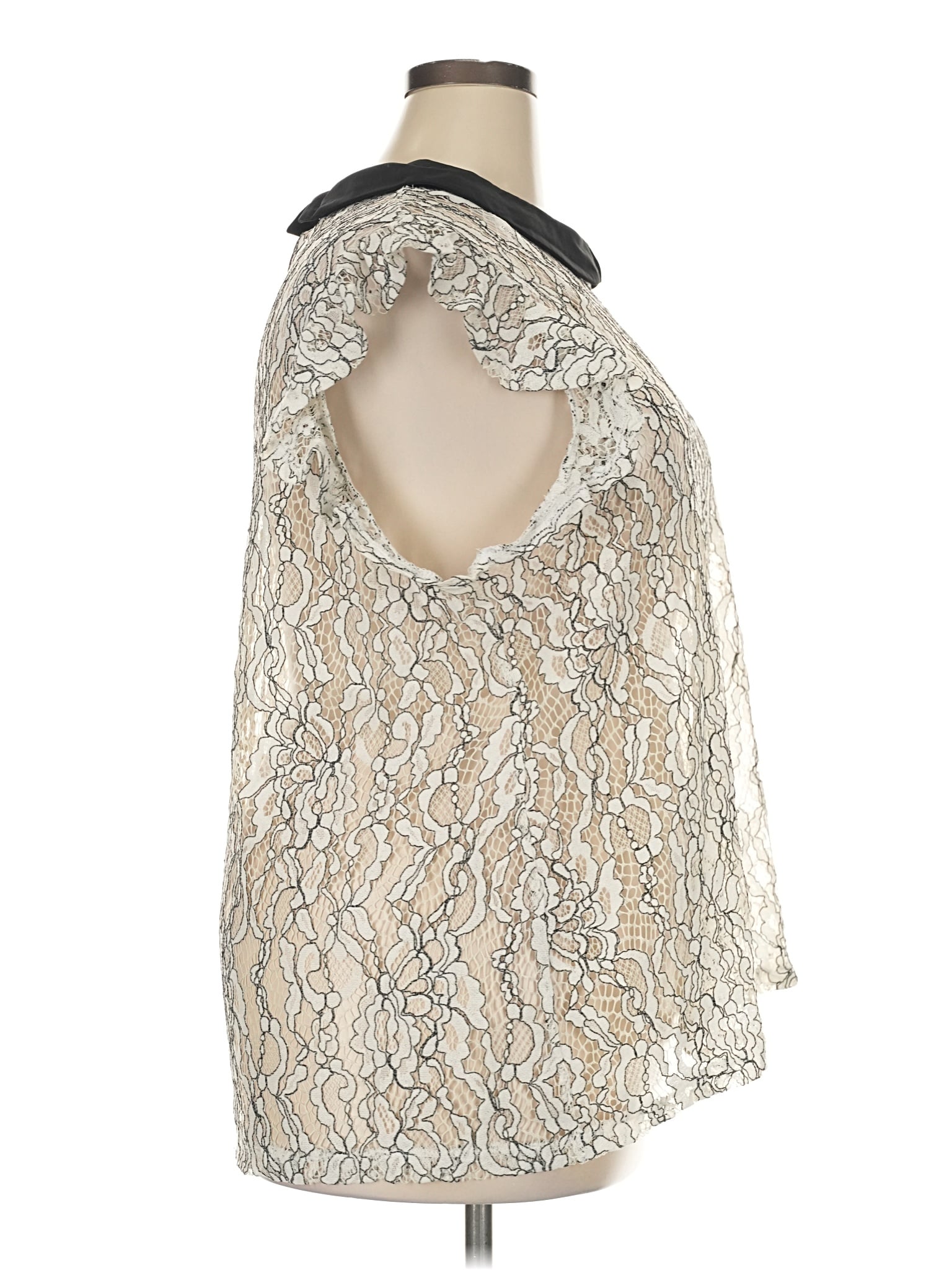 3 size - 22 W (XL) W