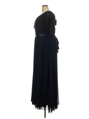4 size - 18 W (M) W