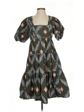 1 size - 1 (Estimated)