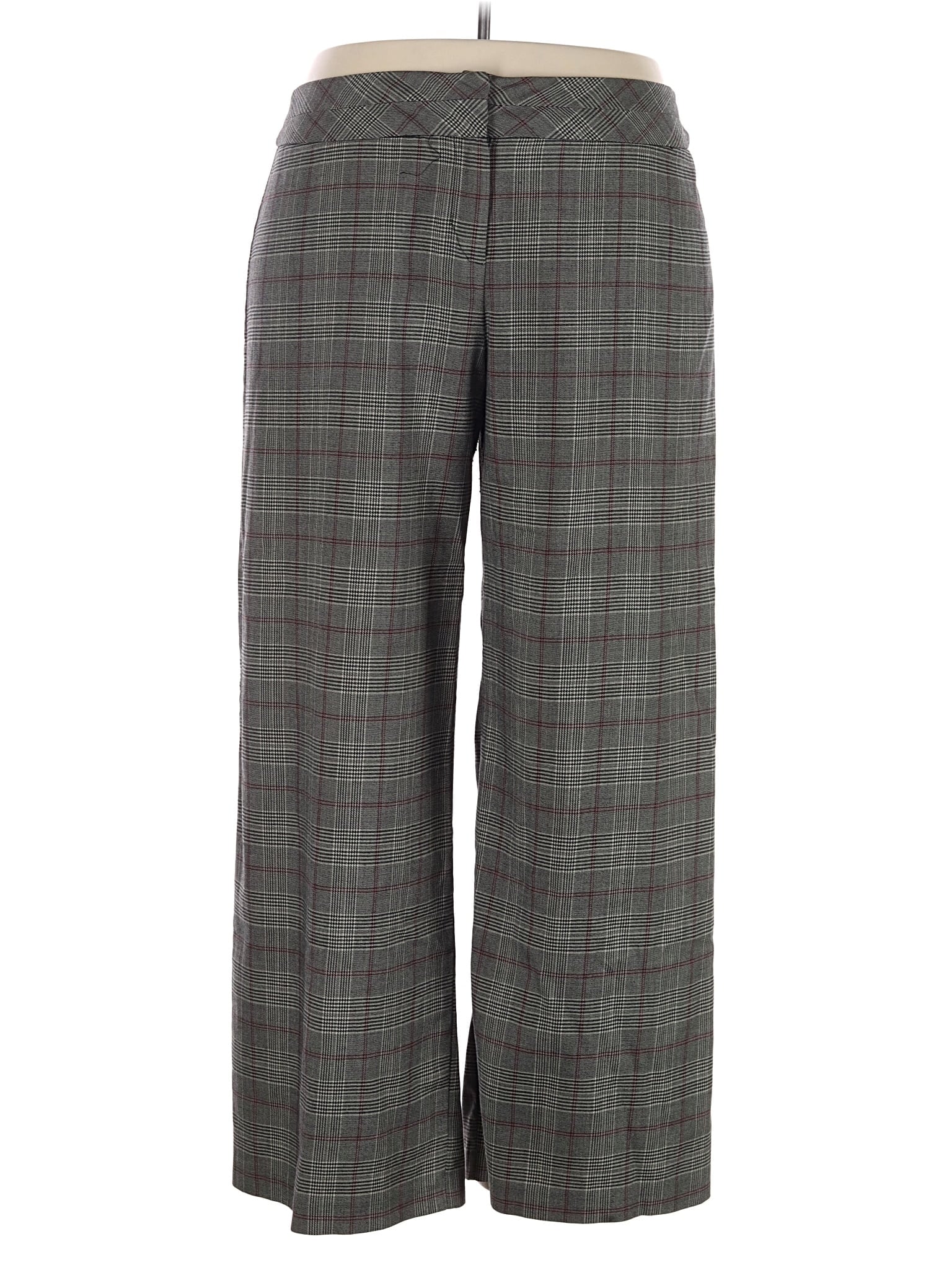 1 size - 18 W(Estimated) W