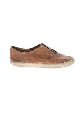 1 shoe size - 9