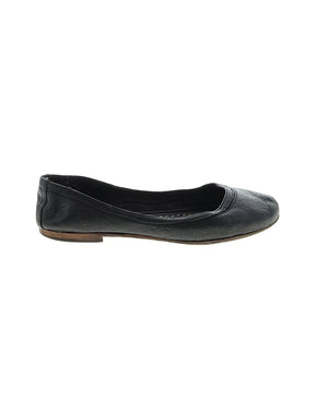 1 shoe size - 7