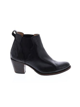1 shoe size - 8