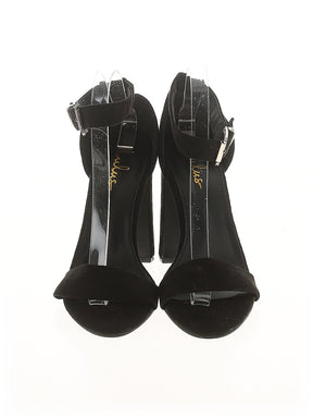 2 shoe size - 7 1/2