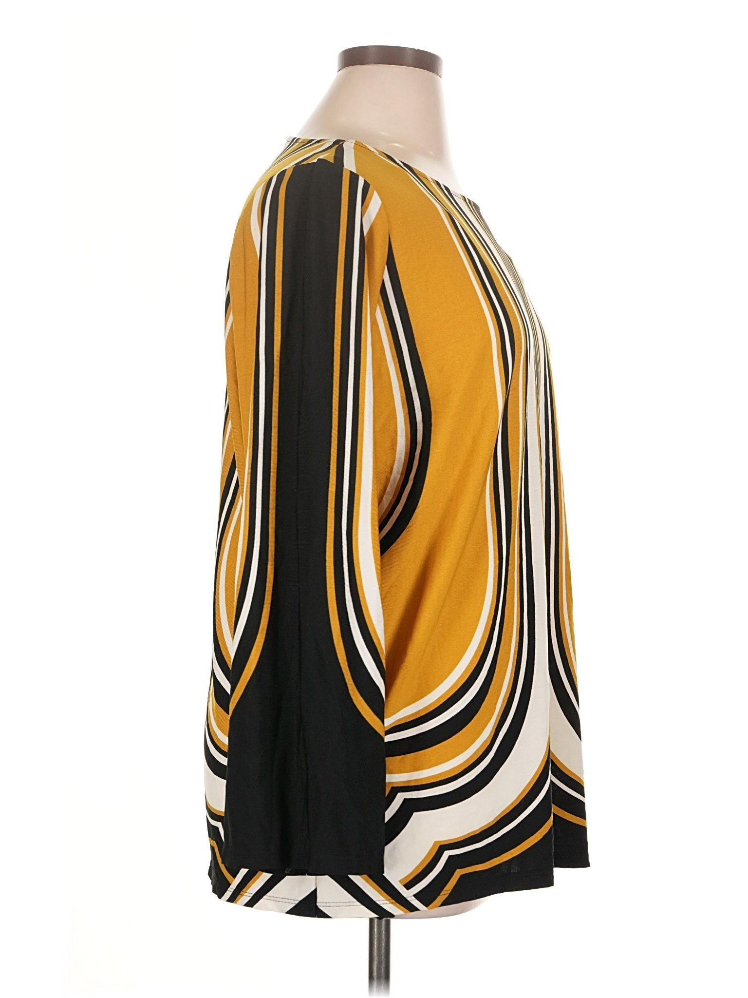 3 size - XL W(Estimated) W