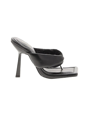 1 shoe size - 4