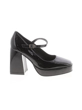 1 shoe size - 39 (EU)