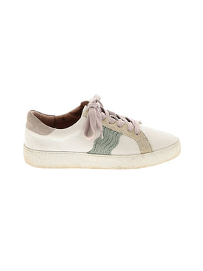 1 shoe size - 8