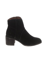 1 shoe size - 8